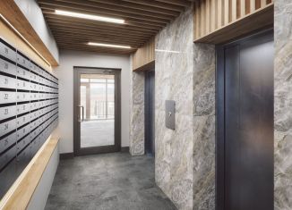 Продается трехкомнатная квартира, 89.1 м2, поселок городского типа Стройкерамика, улица Олега Пешкова