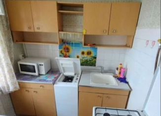 Сдаю 2-ком. квартиру, 45 м2, Челябинская область, улица Энтузиастов, 25А