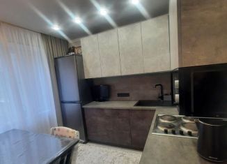 Продается трехкомнатная квартира, 63 м2, Старый Оскол, микрорайон Королёва, 12А