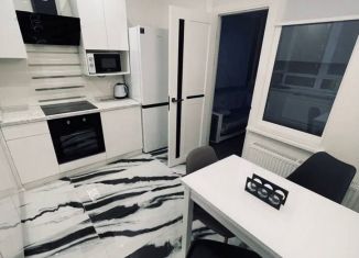Сдам 1-комнатную квартиру, 41 м2, Калининград, улица Памяти Павших в Афганистане, 24