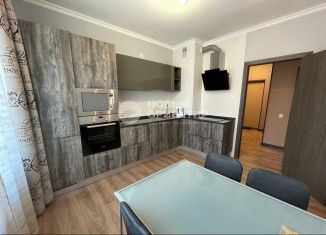 Продается 2-комнатная квартира, 59.8 м2, Екатеринбург, улица Колмогорова, 73к4, метро Уральская