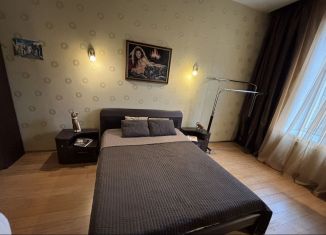 Сдаю трехкомнатную квартиру, 86 м2, Кронштадт, Посадская улица, 5