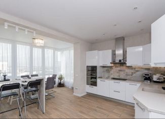 Продажа 3-комнатной квартиры, 125 м2, Краснодар, бульвар Клары Лучко, 14к1, микрорайон Юбилейный