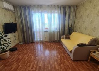 Продаю 2-ком. квартиру, 56.9 м2, Копейск, улица Кирова, 18А