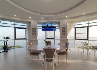 Продам 3-комнатную квартиру, 105 м2, Сочи, Курортный проспект, 108/16