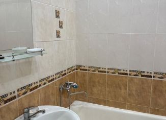 2-комнатная квартира в аренду, 50 м2, Геленджик, улица Островского, 103А