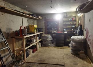 Продам гараж, 18 м2, Тюмень, улица 50 лет Октября, 8Б