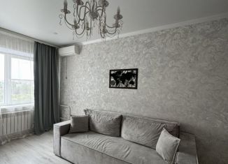 Продам 2-ком. квартиру, 52 м2, Астрахань, Зелёная улица, 1к2, ЖК Зеленая-1