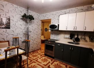 Продается 3-ком. квартира, 70.9 м2, Санкт-Петербург, Невский район, проспект Большевиков, 38к2