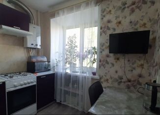 Продам 1-комнатную квартиру, 32 м2, Гусь-Хрустальный, улица Микрорайон, 27