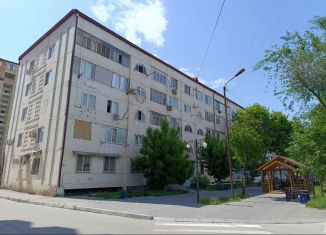 Продается 2-комнатная квартира, 54 м2, Избербаш, улица Г. Гамидова, 81