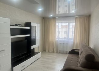 Сдам в аренду 2-ком. квартиру, 59 м2, Тамбовская область, улица Киквидзе, 73В