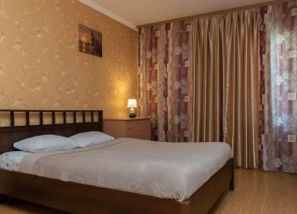 Сдается в аренду 1-комнатная квартира, 38 м2, Омск, улица Крупской, 27к1