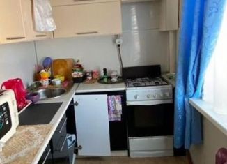 Продаю 2-ком. квартиру, 40 м2, Ишимбай, улица Машиностроителей, 136