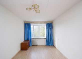 Продаю 2-ком. квартиру, 46 м2, Калужская область, улица Валентины Никитиной, 41