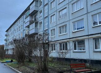 Продается 2-ком. квартира, 47.6 м2, Чудово, Новгородская улица, 1