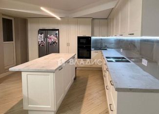 Продается 3-ком. квартира, 137.4 м2, Улан-Удэ, Геологическая улица, 28