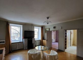 Сдается трехкомнатная квартира, 65 м2, Москва, улица Фадеева, 7с1, метро Менделеевская