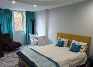 Сдам в аренду 2-комнатную квартиру, 52 м2, Сочи, улица Гагарина, 8, микрорайон Гагарина