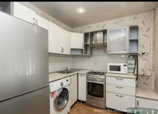 Продаю 3-ком. квартиру, 60 м2, Благовещенск, Амурская улица, 27