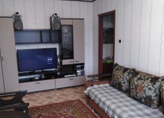 Продажа 2-ком. квартиры, 42 м2, Челябинск, улица Бурденюка, 21, Курчатовский район