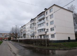 Продается 3-ком. квартира, 63.7 м2, деревня Яковлевское, деревня Яковлевское, 13