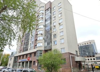 Сдам в аренду трехкомнатную квартиру, 114 м2, Екатеринбург, улица Белинского, 41, метро Геологическая