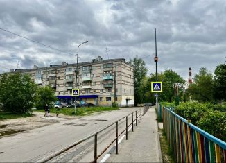 Продаю 2-комнатную квартиру, 42.5 м2, Бор, улица Чугунова, 11