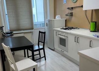 Сдается в аренду 1-ком. квартира, 35 м2, Москва, улица Каховка, 35к1, ЮЗАО