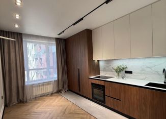 Продам 2-ком. квартиру, 65 м2, Ростов-на-Дону, Первомайский район, Берберовская улица, 15с2