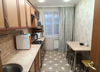 Сдаю 2-ком. квартиру, 52 м2, Йошкар-Ола, улица Прохорова, 48А, микрорайон 9В