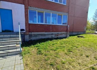 Продажа однокомнатной квартиры, 38 м2, Невьянск, улица Карла Маркса, 18