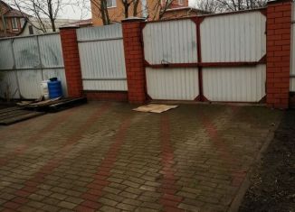 Сдаю в аренду машиноместо, 30 м2, Белгород, улица имени Раздобаркина