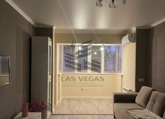 Сдам 2-комнатную квартиру, 43.3 м2, Сочи, улица Гагарина, 12, микрорайон Гагарина