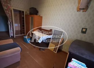 Продается 2-комнатная квартира, 56 м2, Глазов, улица Наговицына, 18/48