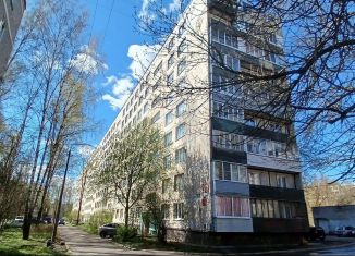 Продается 3-комнатная квартира, 65 м2, Тихвин, 4-й микрорайон, 28