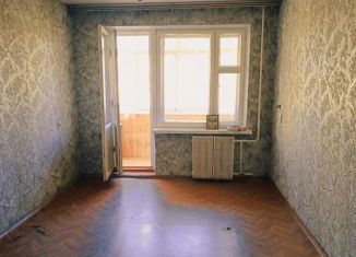 Продается 1-комнатная квартира, 29.7 м2, Новомосковск, улица Орджоникидзе, 3В