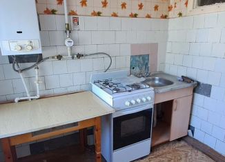 Продам двухкомнатную квартиру, 43 м2, Ишимбай, проспект Ленина, 43