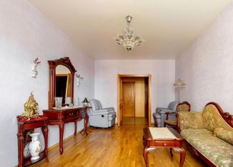 Продаю 3-ком. квартиру, 80 м2, Санкт-Петербург, Большеохтинский проспект, 33к1, Красногвардейский район