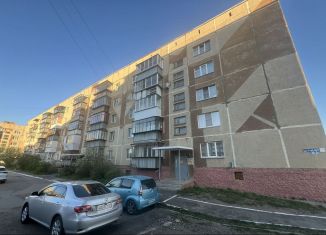 Продаю 2-ком. квартиру, 55 м2, Троицк, 5-й микрорайон, 16Б