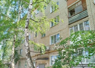 Продается двухкомнатная квартира, 49 м2, Бузулук, 2-й микрорайон, 36
