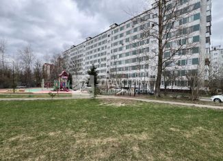 Продаю трехкомнатную квартиру, 58.4 м2, Москва, улица Дзержинского, 1