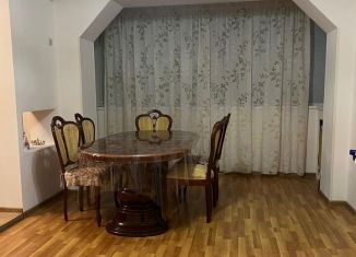 Сдам трехкомнатную квартиру, 78 м2, Грозный, улица Сайпуддина Шарпудиновича Лорсанова, 2, Ахматовский район