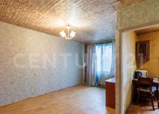 Продам 3-комнатную квартиру, 41.2 м2, Санкт-Петербург, улица Костюшко, 12, метро Московская