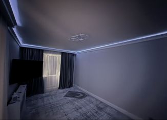 Сдаю 1-комнатную квартиру, 33 м2, Грозный, проспект Мохаммеда Али, 27, 1-й микрорайон