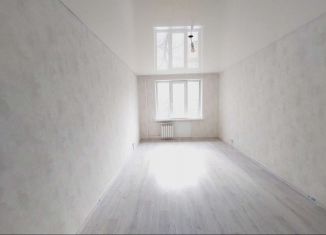 Продается 2-комнатная квартира, 47 м2, Кирово-Чепецк, Речная улица, 16