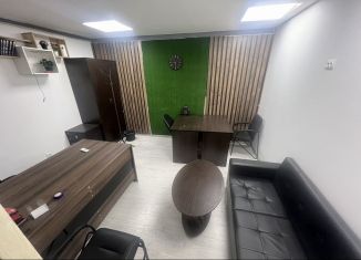 Сдается в аренду офис, 20 м2, Махачкала, улица Дахадаева, 78, Советский внутригородской район