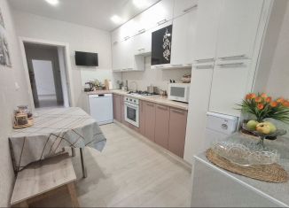 Продаю четырехкомнатную квартиру, 75 м2, поселок Широчанка, Восточная улица, 52