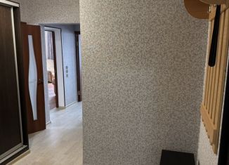 Сдается в аренду 2-комнатная квартира, 56 м2, Армавир, улица Гоголя