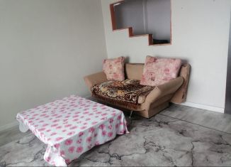 Сдам в аренду 1-ком. квартиру, 39 м2, Курган, улица Черняховского, 8Б
